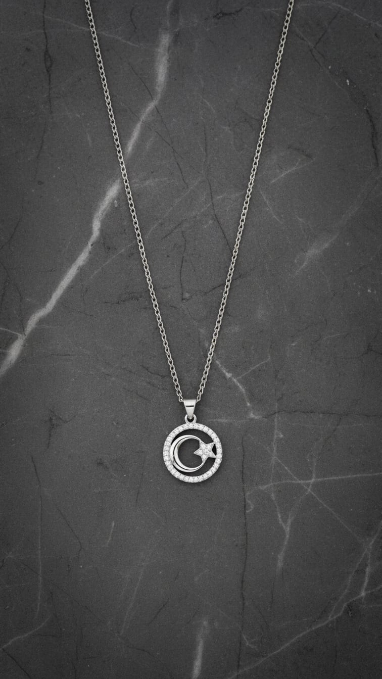 Sparkling Royal Heart Necklace